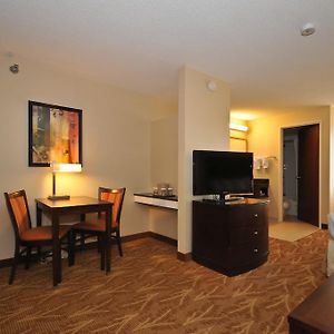 Mini Suite Two Queen Beds
